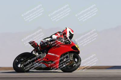 media/Dec-01-2025-Moto Forza (Mon) [[2daa91e15f]]/2-Intermediate Group/Session 2 Turn 9 Entry/
